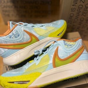 Nike Men's Kyrie 8 Eagle
DJ6017-400 
Blue/yellow strike 
Size 14 (2) and 15 (1)